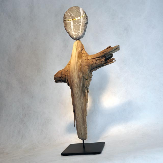Skulptur aus Treibholz